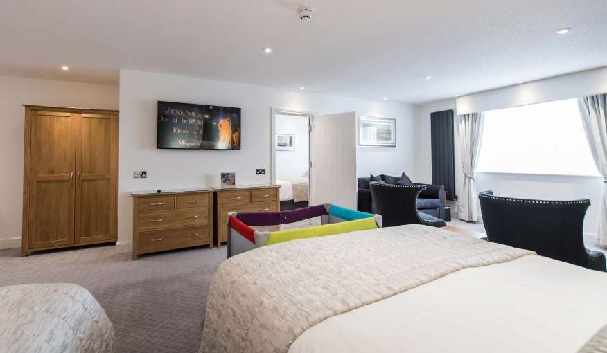 Barnstaple Hotel Taw Suite and Bray Suite Interconnecting Rooms Accommodation set for Family Stay with Cot