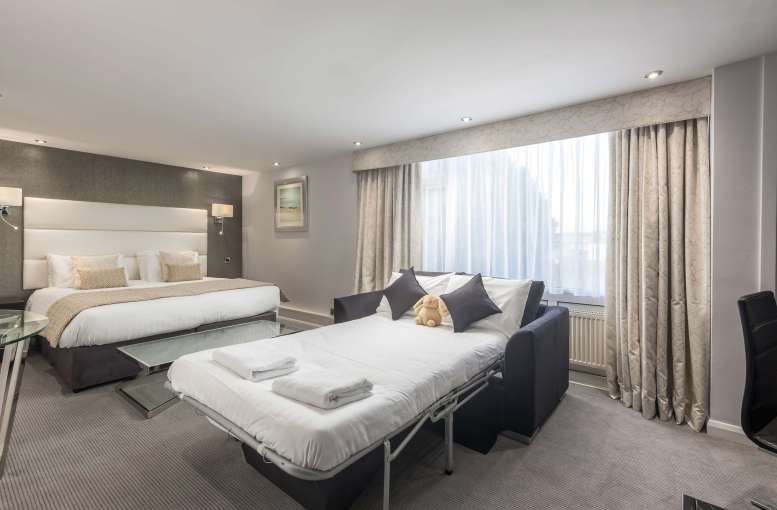 Barnstaple Hotel Deluxe Room Accommodation set for Family Stay