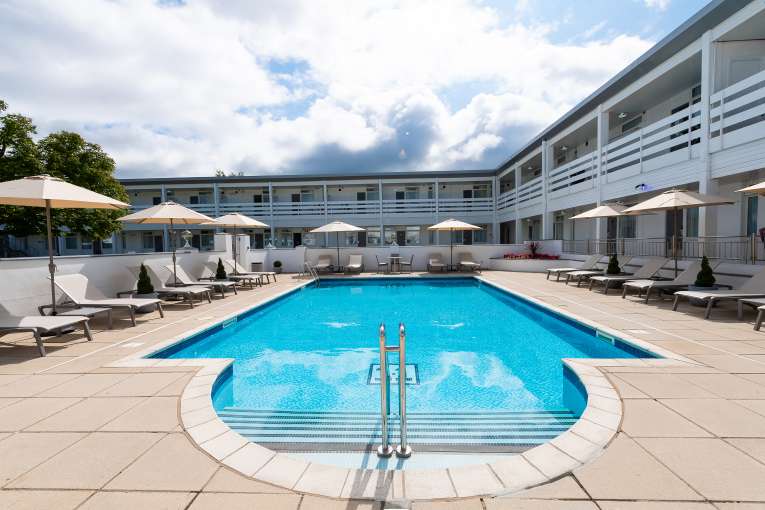 heated outdoor pool at barnstaple hotel