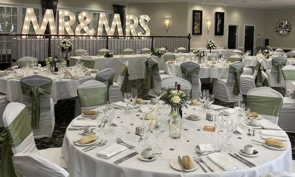 Mr & Mrs Sign at The Barnstaple Hotel