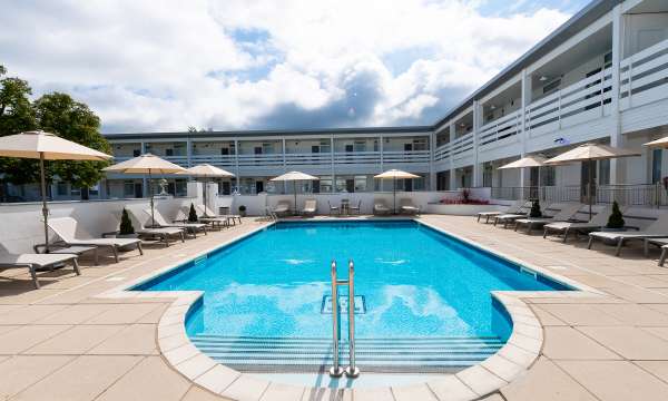 heated outdoor pool at barnstaple hotel