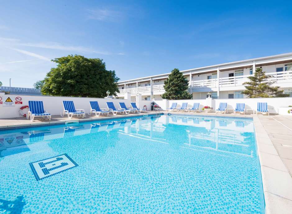 Barnstaple Hotel Outdoor Pool and Loungers