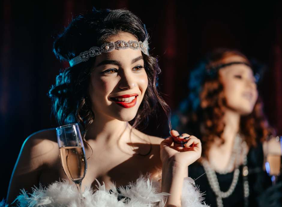 lady dressed up with champagne