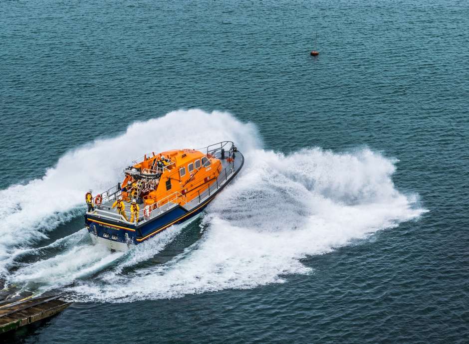 lifeboat being launched