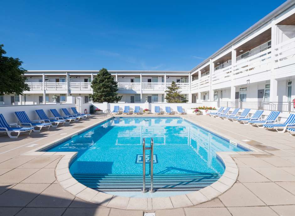 heated outdoor pool at barnstaple hotel