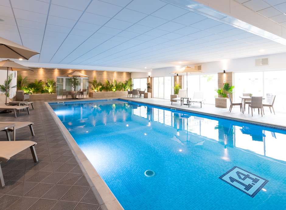 indoor-swimming-pool-at-barnstaple-health-leisure-6.jpg